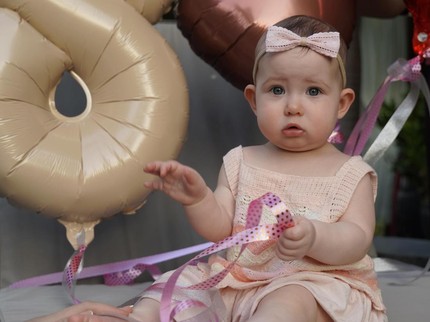Potret Gemas Baby Kaia, Anak Steffi Zamora & Nino Fernandez yang Sudah Aktif Berceloteh