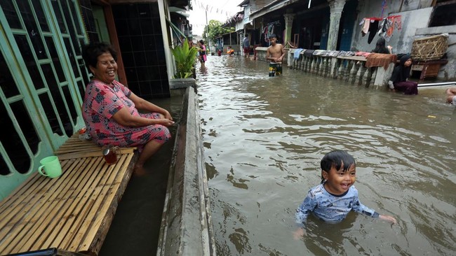 Banjir Rendam Sejumlah Titik di Kota Medan