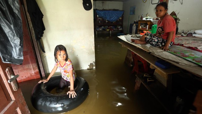 Banjir Rendam Sejumlah Titik di Kota Medan
