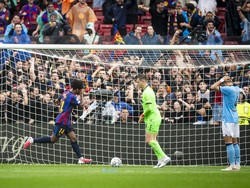 Babak Pertama, Barcelona Ungguli Feyenoord 2-0