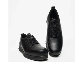 Bukan Sekadar Tren, Ini Alasan Loafers Kulit Lokal Layak Jadi Investasi Sepatu Kerja