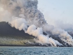 Pemandu di Kapal Jurnalis Sempat Kirim Foto Anak Krakatau Sebelum Hilang Kontak