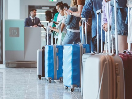 Ketahui Hak Penumpang Jika Pesawat Delay atau Dibatalkan