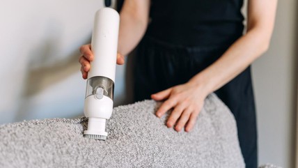 7 Rekomendasi Mini Vacuum Cleaner, Ukuran Kecil tapi Daya Isap Kuat