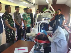 250 Warga Sidoarjo Dapat Layanan Kesehatan Gratis dari Rail Clinic