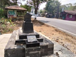 Mitos Makam Ki Angkong di Magelang, Harus Lempar Uang Supaya Selamat