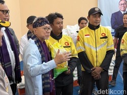 Zulhas Pastikan Penyaluran 7.542 Ton Beras di Kediri Tepat Sasaran