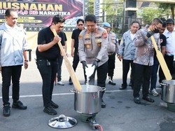Sabu 9 Kg Hasil Selundupan Sindikat Joker Malaysia di Makassar Dimusnahkan