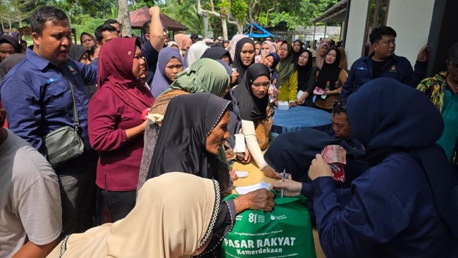 PT Agrinas Palma Nusantara (Persero) kembali menunjukkan komitmennya dalam memberikan manfaat nyata bagi masyarakat di sekitar wilayah perkebunan melalui kegiatan sosial di Desa Sukarame, Kecamatan Kualuh Hulu, Kabupaten Labuhanbatu Utara, Sumatera U