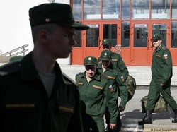 Putin Bantah Mobilisasi, Warga Dihantui Lonjakan Panggilan Dinas Militer