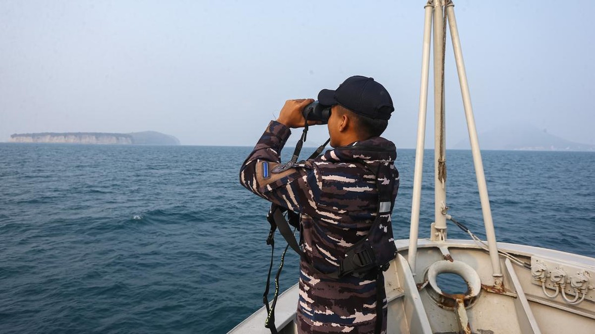 Prabowo Perintahkan KSAL Kirim Pasukan Cari Jurnalis di Selat Sunda