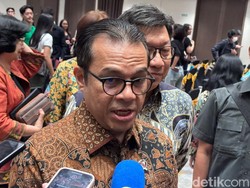 Nezar Patria Soroti Risiko AI, Data Salah Dianggap Kebenaran