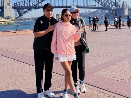 Terpopuler: Momen Alya Rohali & Suami Dampingi Anak Lari Maraton di Sydney