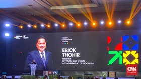Menpora RI, Erick Thohir, memberi sambutan di Indonesia Sports Summit 2026, Jumat (11/9).