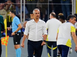 Pelatih Fenerbahce Mundur Usai Ditahan Roma, Ngambek Dilempari Botol