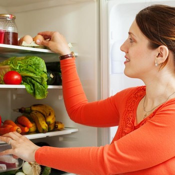 7 Makanan yang Sebaiknya Tidak Disimpan di Kulkas