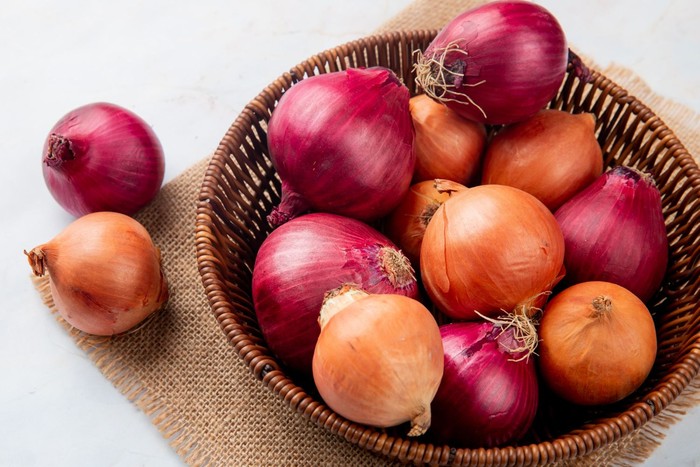 Deretan makanan yang sebaiknya tidak disimpan di kulkas