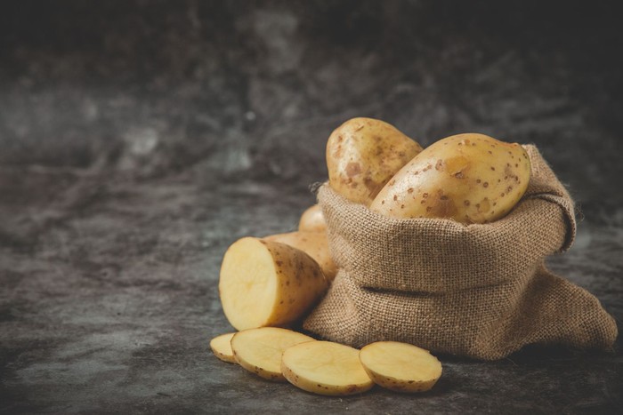 Deretan makanan yang sebaiknya tidak disimpan di kulkas