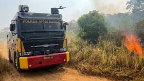 Polda Sumatera Selatan melalui Polres Musi Rawas bersama tim gabungan berhasil menuntaskan pemadaman kebakaran hutan dan lahan (karhutla) di wilayah Kabupaten Musi Rawas, Kamis (10/9/2026).