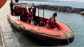 Tim SAR Gabungan memperluas pencarian delapan korban speed boat hilang kontak pada Jumat (11/9).