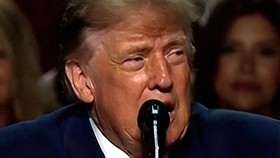 thumbnail video donald trump