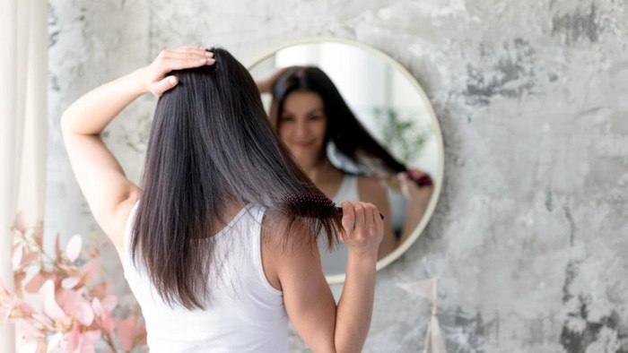 Bye Rambut Lepek! Ini Tips Biar Rambut Tetap Fresh