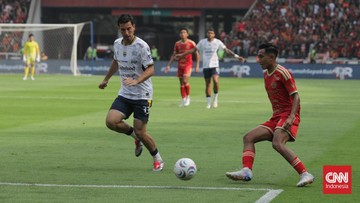 Update Eksklusif Olahraga CNN : Reaksi Pelatih Persib usai Kalah Dramatis dari Persija