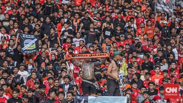 Update Eksklusif Olahraga CNN : Persija vs Persib Dibanjiri 58.961 Penonton di SUGBK