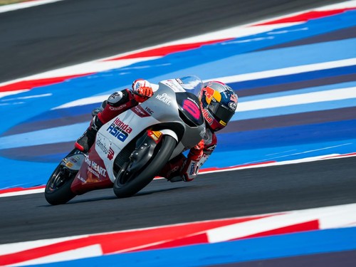 Veda Ega Pratama langsung lolos ke kualifikasi kedua atau Q2 Moto3 San Marino 2026 usai menempati peringkat ke-13 latihan atau practice pada Jumat (12/9).