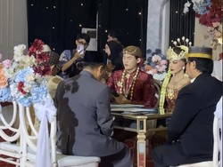 Sempat Nolak, Anak Irma Darmawangsa Kini Akrab dengan Irfan Sebaztian