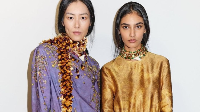 4 Hal Menarik dari Peragaan Tory Burch Spring 2027 yang Tawarkan Eskapisme
