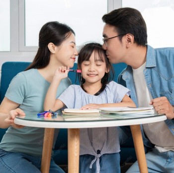 4 Tanda Anak Dididik dalam Keluarga yang Sehat