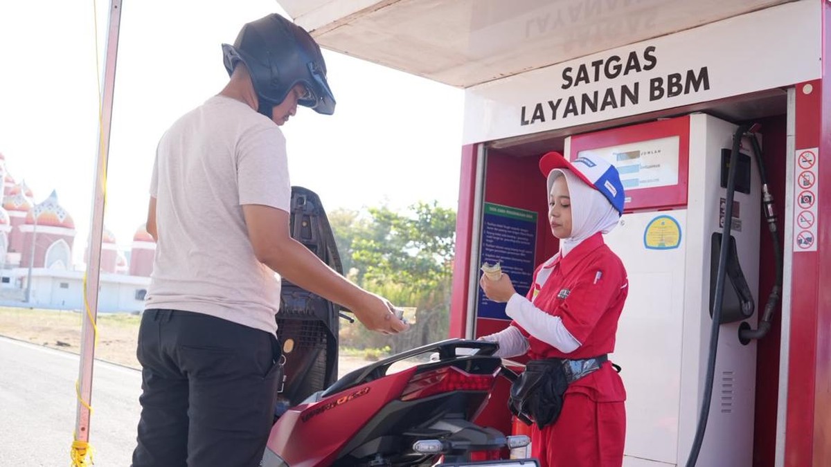 Urai Antrean BBM di Makassar, Pertamina Operasikan 25 SPBU 24 Jam