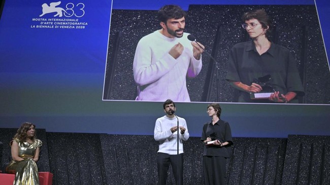 Director Yuval Abraham and Director Rachel Szor receive the Special Jury Prize for
