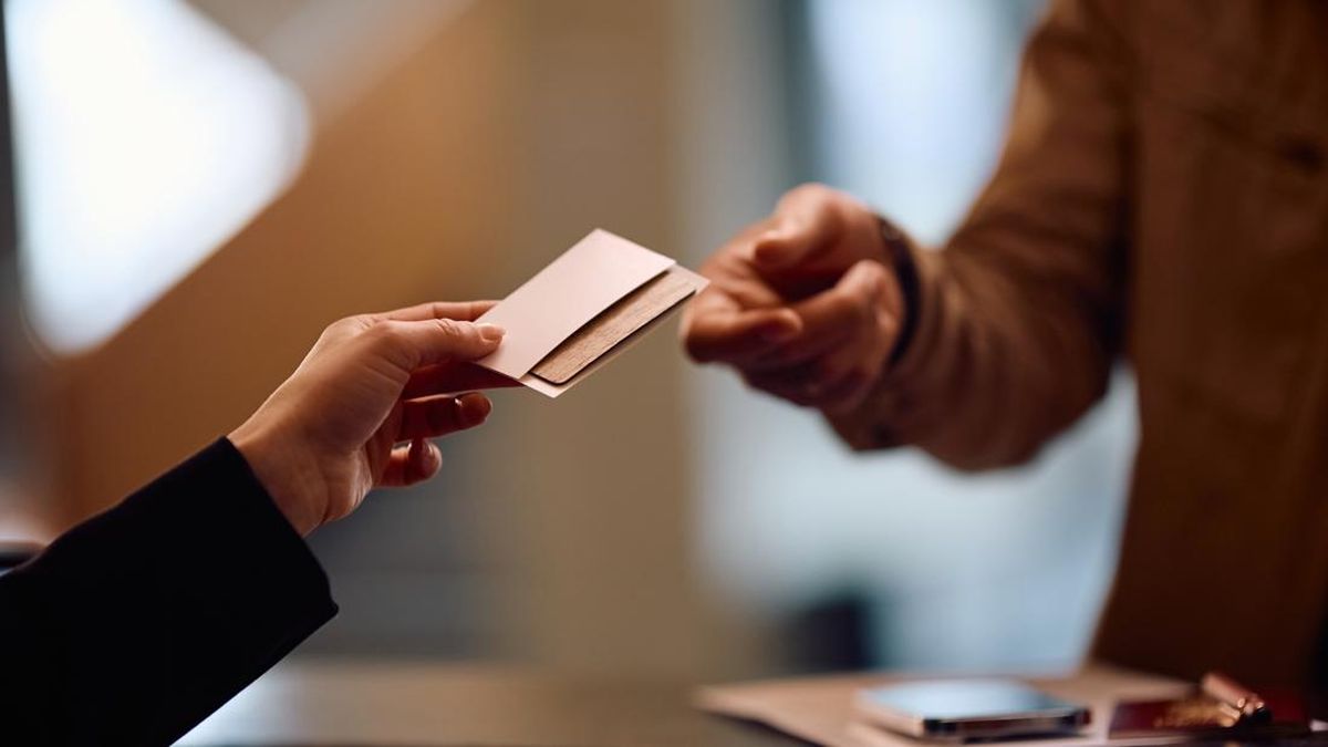 Ada Potensi Bahaya, Jangan Simpan Kunci Kartu Hotel Bersama Amplopnya