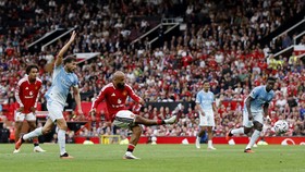 Soccer Football - Premier League - Manchester United v Manchester City - Old Trafford, Manchester, Britain - September 13, 2026 Manchester United's Bryan Mbeumo shoots at goal Action Images via Reuters/Jason Cairnduff EDITORIAL USE ONLY. NO USE WITH