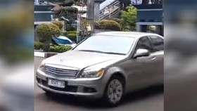 mobil mercy purbaya
