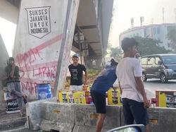 Simpang Pesing Jakbar Kini Ditutup Beton Cegah Macet dan Pak Ogah