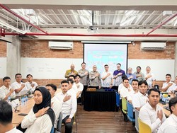 Polda Metro Bekali Pelajar Perlindungan Digital di Era AI