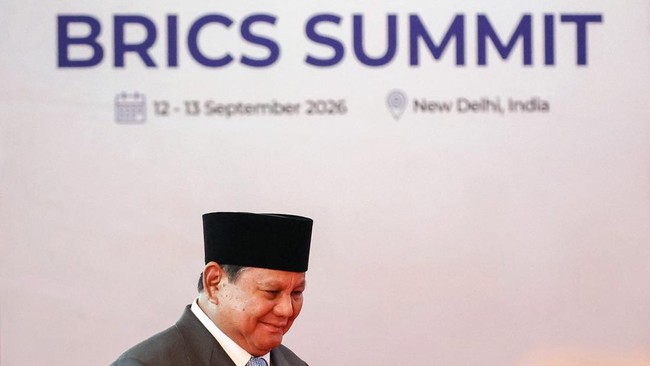 In this pool photograph distributed by the Russian state agency Sputnik, Indonesia's President Prabowo Subianto arrives before the start of the 18th BRICS Summit in New Delhi on September 12, 2026. (Photo by Alexander KAZAKOV / POOL / AFP)