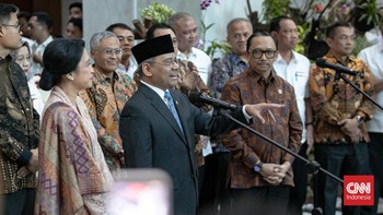 Presiden Prabowo Subianto menunjuk Suahasil Nazara sebagai Menteri Keuangan menggantikan Purbaya Yudhi Sadewa, Senin (14/9/2026). Suahasil sebelumnya menjabat sebagai Wakil Menteri Keuangan dan kini dipercaya memimpin Kementerian Keuangan dalam sisa