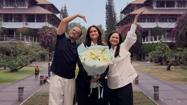 Momen Putri Sulung Ersa Mayori Lulus Jadi Sarjana Teknik ITB, Intip Potretnya