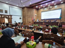 Ketua DPRD Pati Berang Kadis-Camat Absen Rapat Paripurna: Kalau Bosan, Mundur!