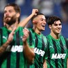 Soccer Football - Serie A - U.S. Sassuolo v Juventus - Mapei Stadium - Citta del Tricolore, Reggio Emilia, Italy - September 13, 2026 U.S. Sassuolo's Jay Idzes and Vasilije Adzic celebrate after the match REUTERS/Guglielmo Mangiapane