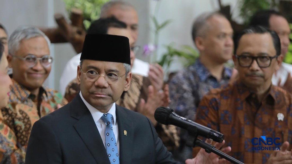 Menkeu Suahasil Perintahkan Bos Bea Cukai: Gempur Terus Rokok Ilegal!