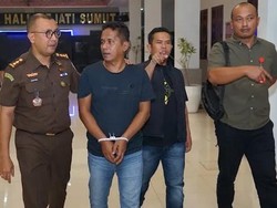 Terpidana Ubah Hutan Jadi Tambang Ilegal di Madina Diringkus, Keluarga Melawan