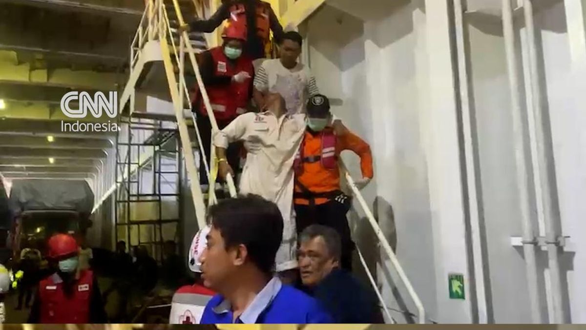 Basarnas Kerahkan KN SAR Kamajaya Cari KMP Virgo Transport 8