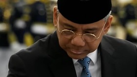 Presiden Prabowo Subianto resmi melantik Suahasil Nazara sebagai menteri keuangan pada Senin (14/9).