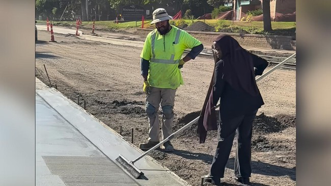 Wali Kota St. Louis Park di Amerika Serikat, Nadia Mohamed
