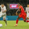 Pesepak bola Borneo FC Samarinda Juan Felipe Villa (kiri) berusaha melewati pesepak bola Persijap Jepara Yaya Sogodogo (kanan) pada pertandingan BRI Super League di Stadion Gelora Bumi Kartini (GBK), Jepara, Jawa Tengah, Sabtu (12/9/2026). Borneo FC